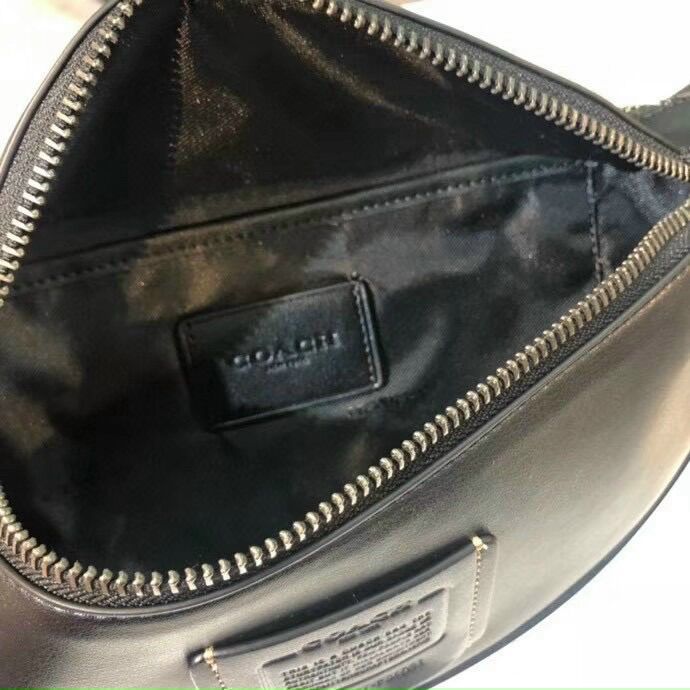 Túi bao tử Coach nam màu đen