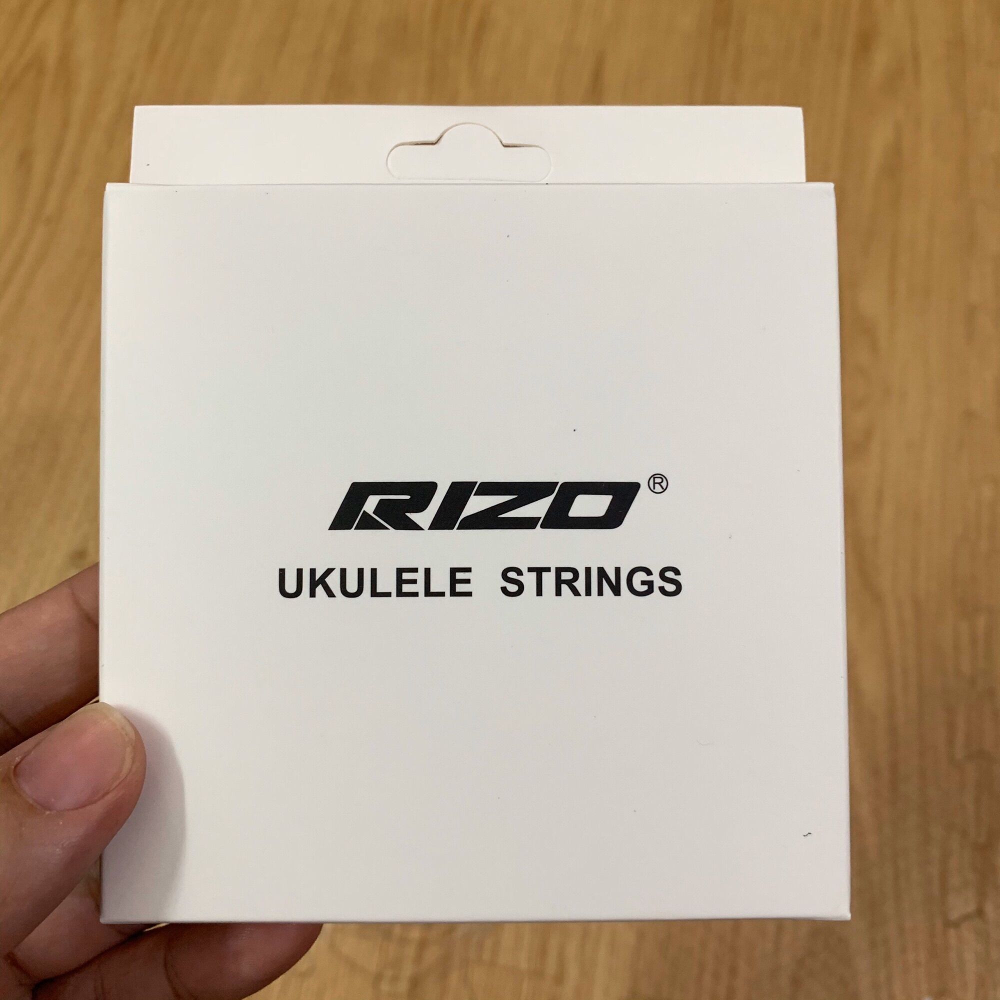 BỘ DÂY ĐÀN UKULELE RIZO TRONG SUỐT