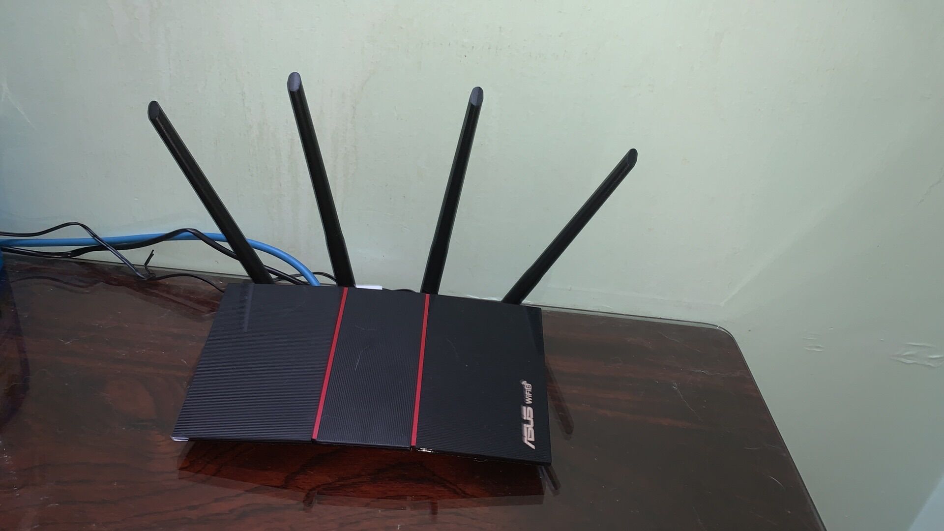 Router wifi asus ax1800 dual band rt-ax55 like new.