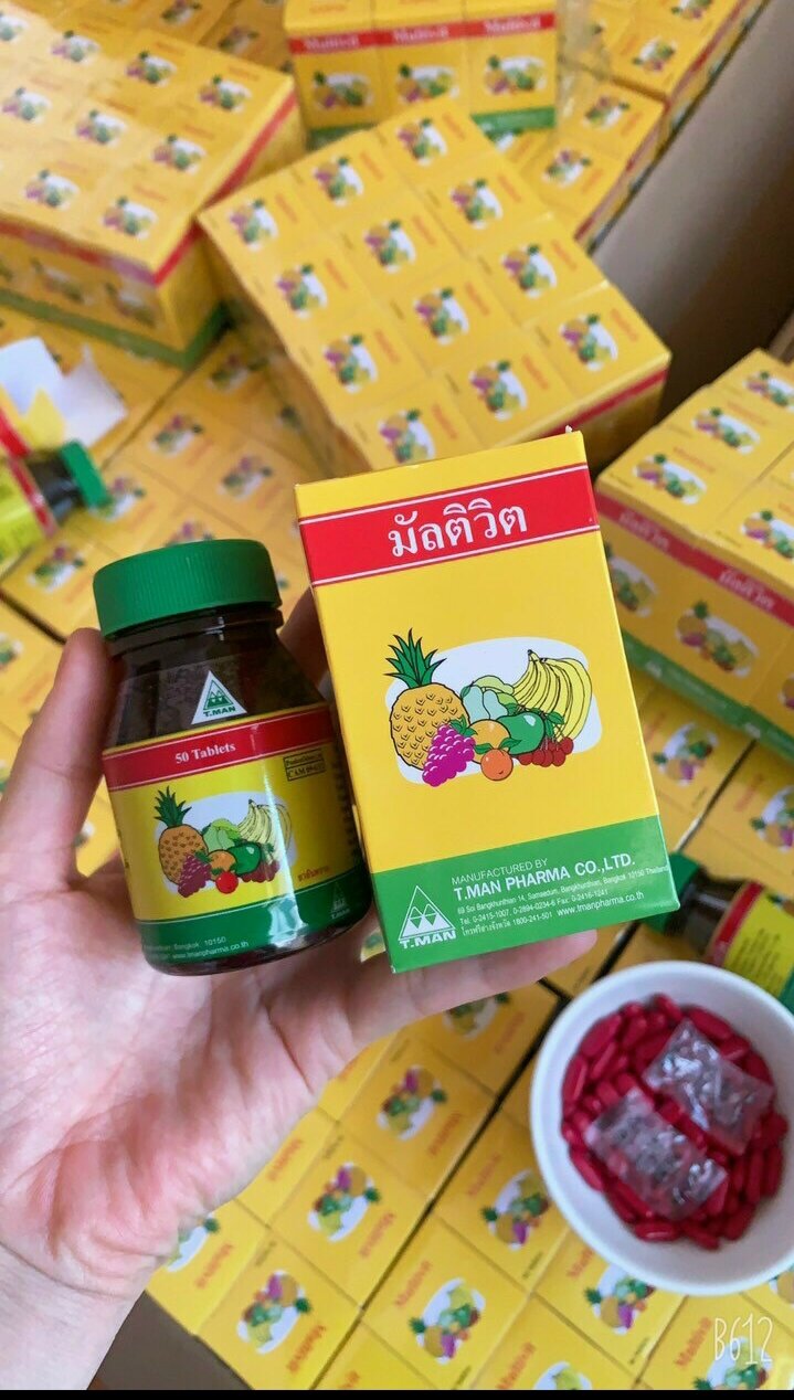 9 Vitamin Tp mẫu mới nắp đen ( mẫu mới ảnh cuối ) Multivit Thái Lan