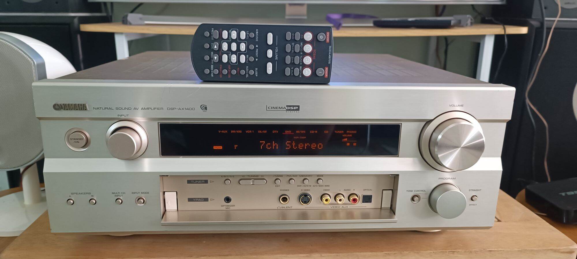Amply số 7.1 yamaha face vàng chanh có pre out 7.1