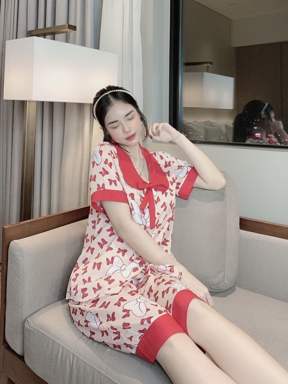 Đồ bộ nữ tay ngắn quần lửng lụa Mango