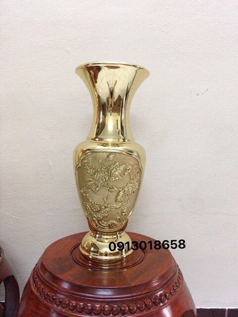 Lọ hoa bình bông dáng lục bình bằng đồng nhiều cỡ: