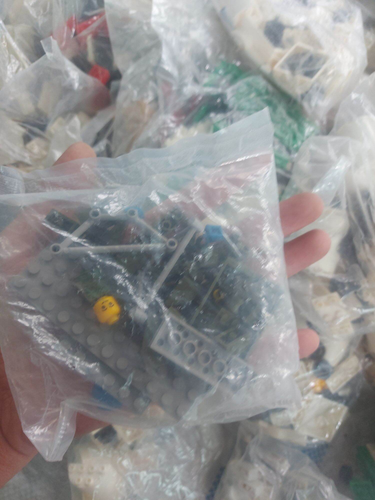 1kg đồ chơi lắp ráp non lego mới 100% còn bọc