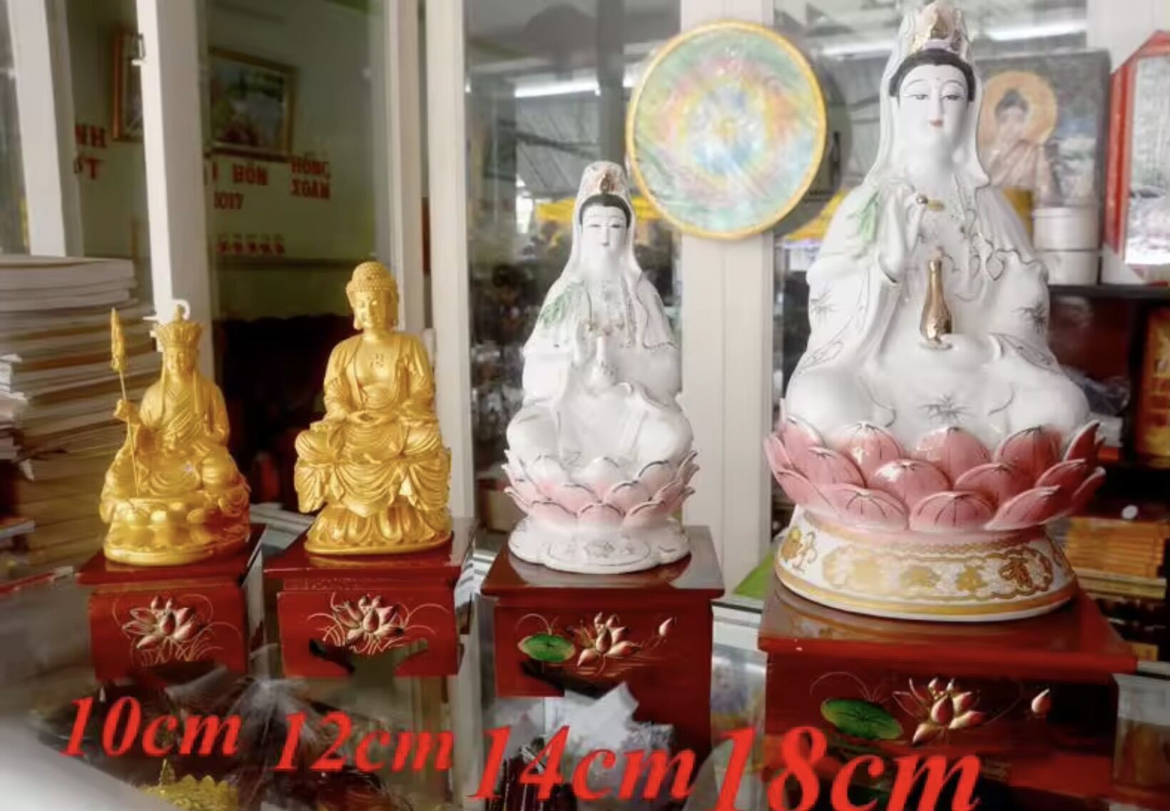 ĐÔN GỖ_ĐẾ GỖ VUÔNG CHẠM KHẮC HOA SEN ĐẶT TƯỢNG THỜ NHIỀU CỠ