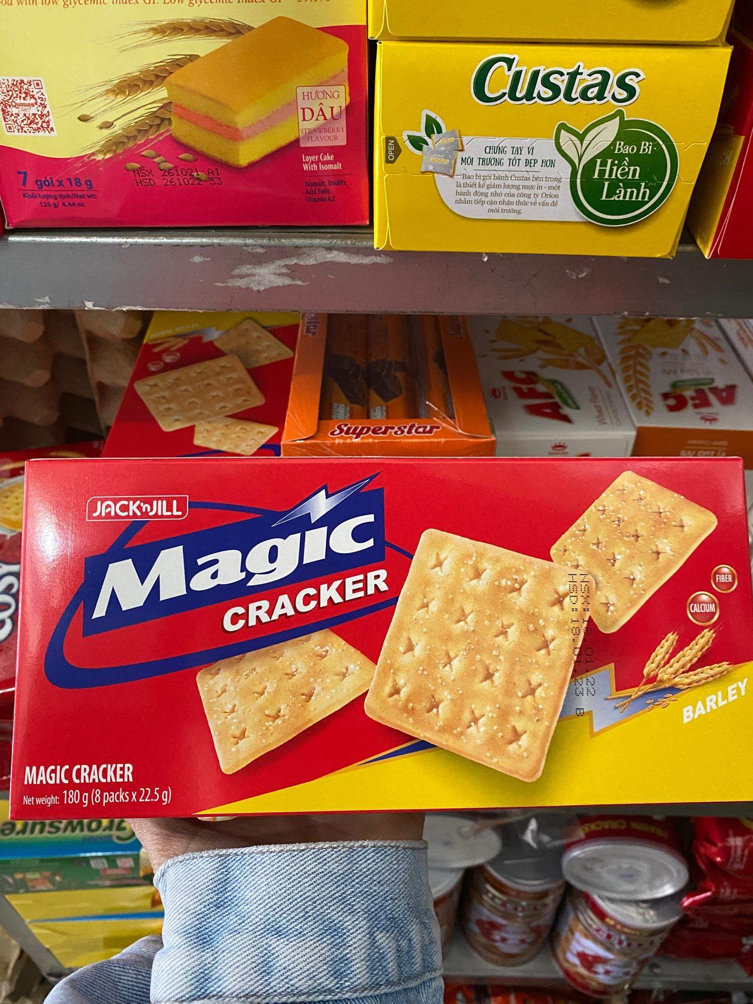 Bánh qui lúa mạch đường Magic 8 gói giòn tan