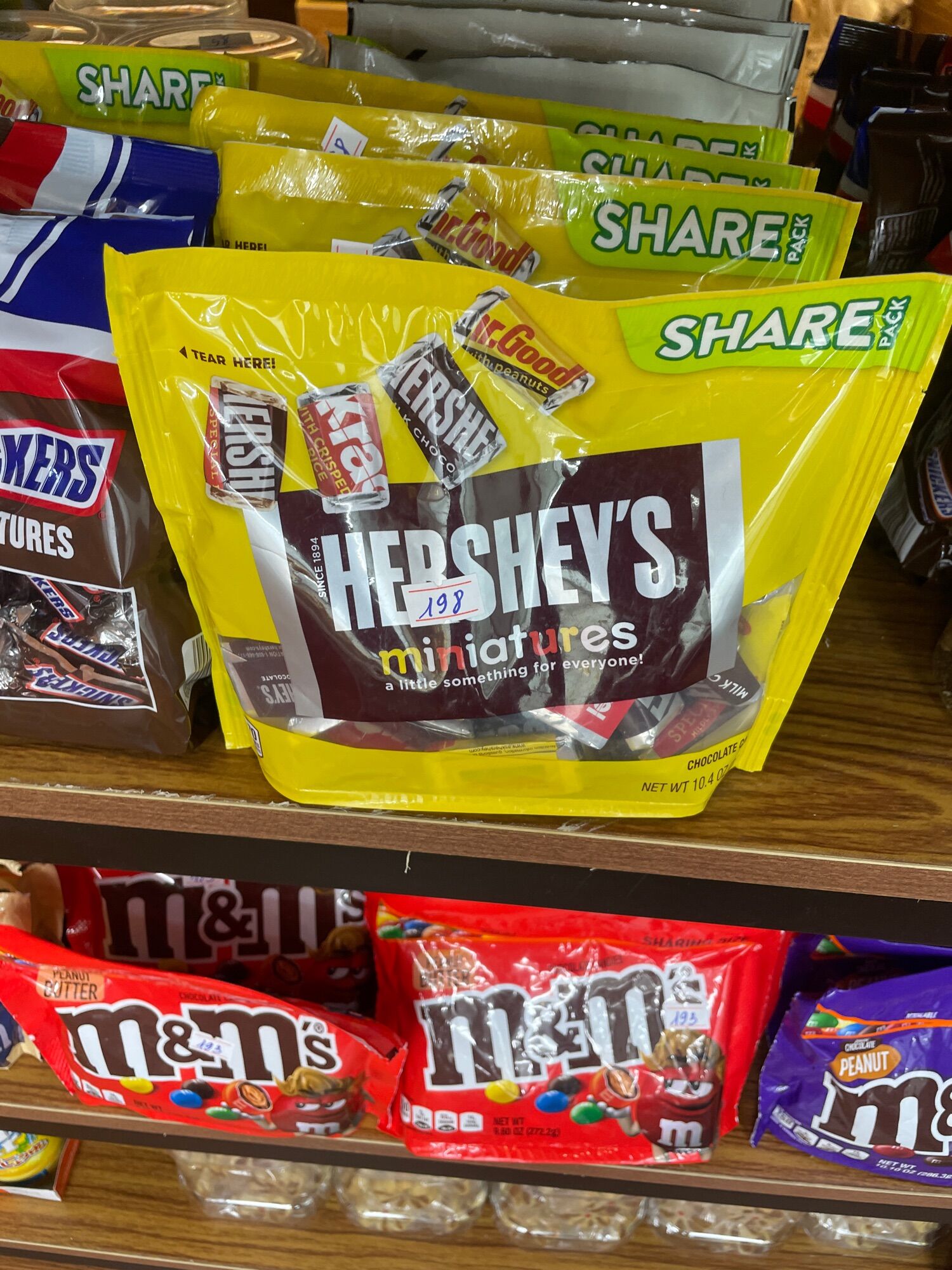 Kẹo Socola HERSHEY’S Nuggets 286g Mỹ