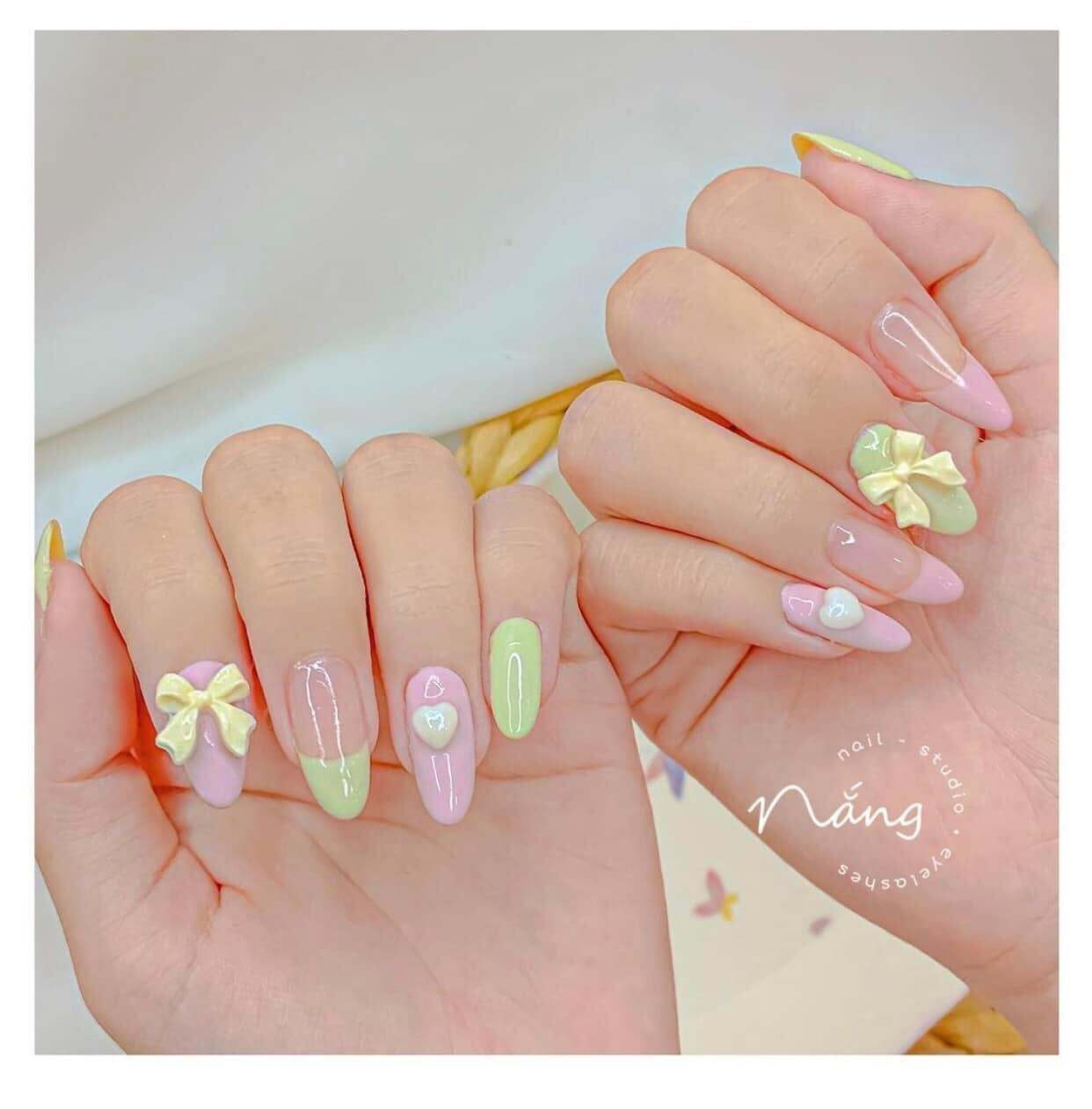 Móng giả thiết kế theo yêu cầu-mẫu nail nhẹ nhàng