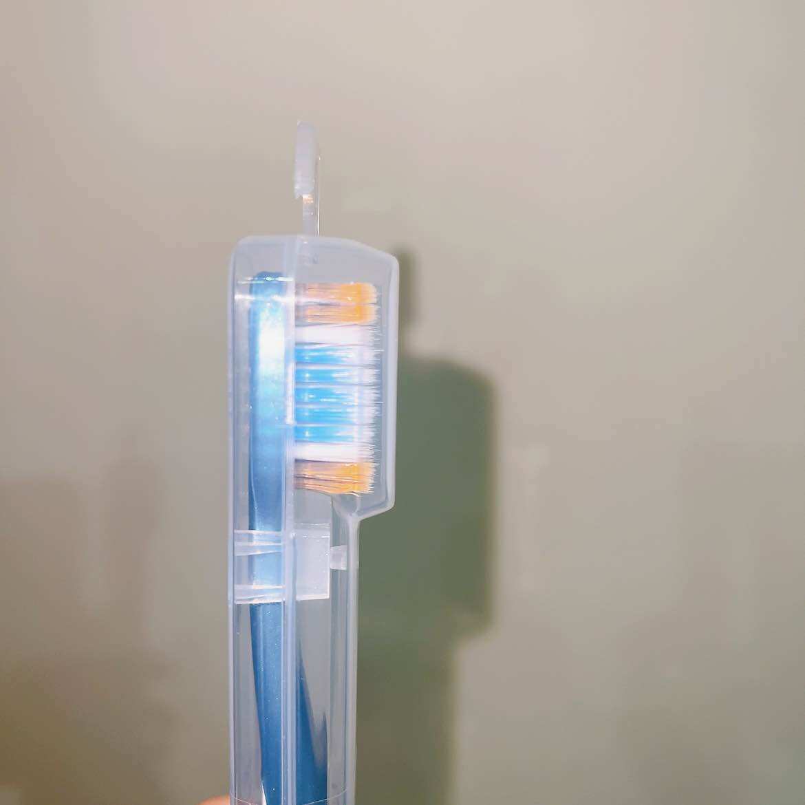 Bàn chải đánh răng du lịch tiện dụng