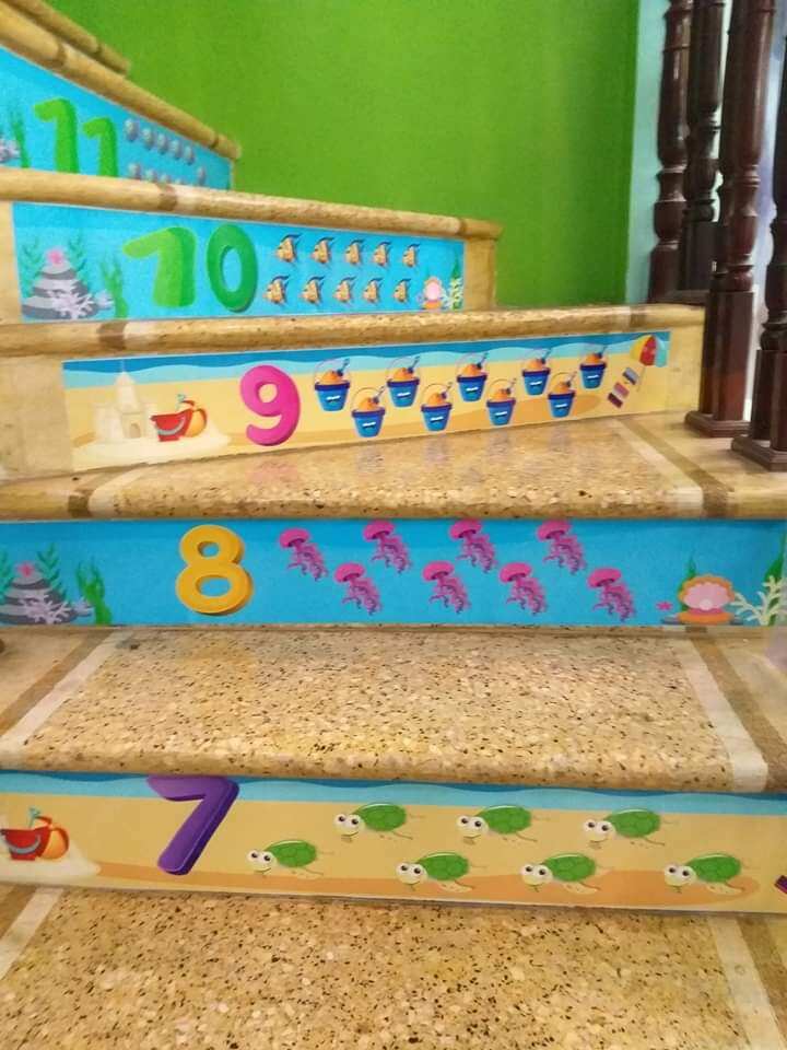 set 11 bậc decal trang trí cầu thang sinh vật biển