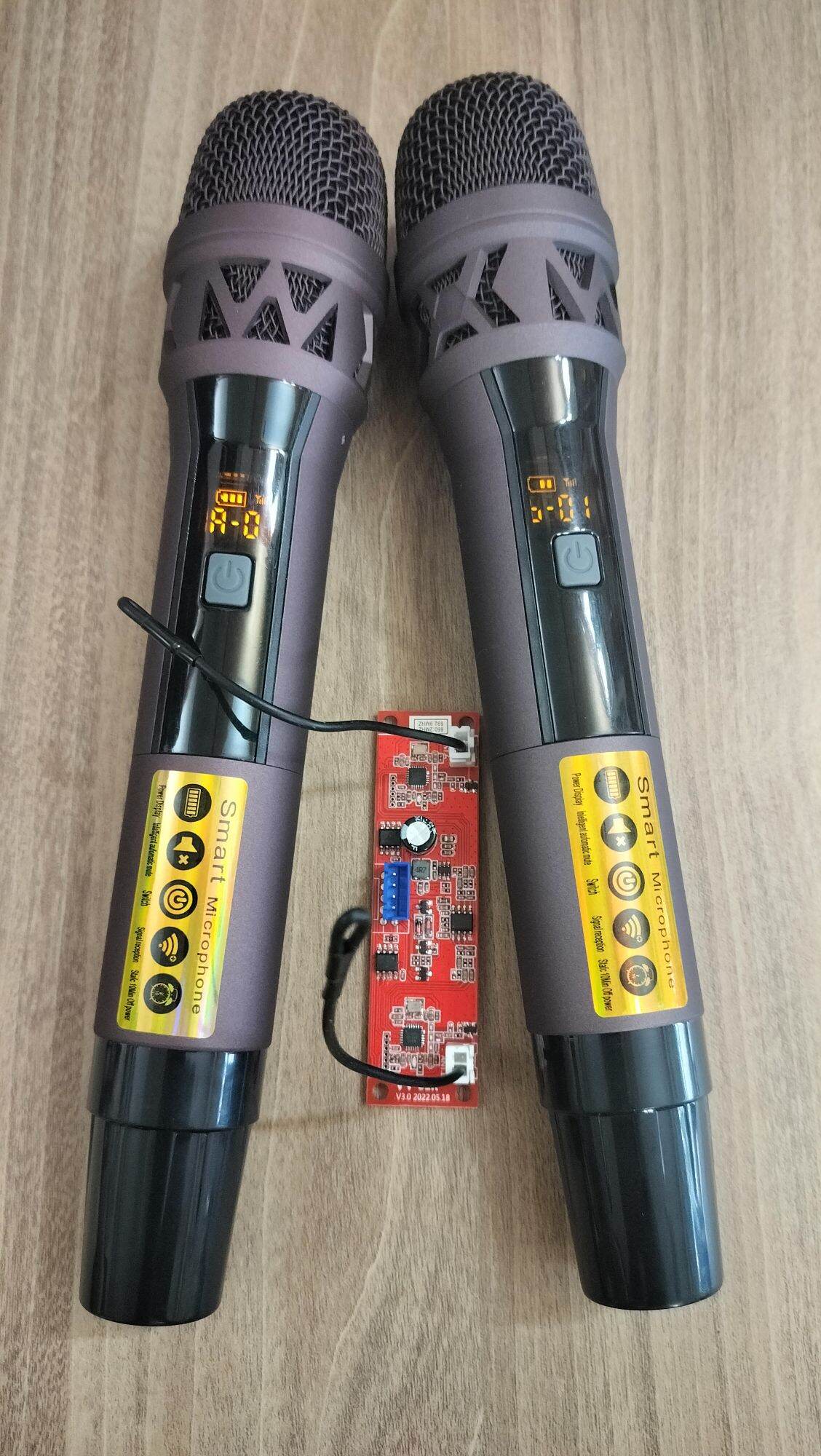 Micro loa kéo q36 chống hú tốt hát nhẹ củ mic k8