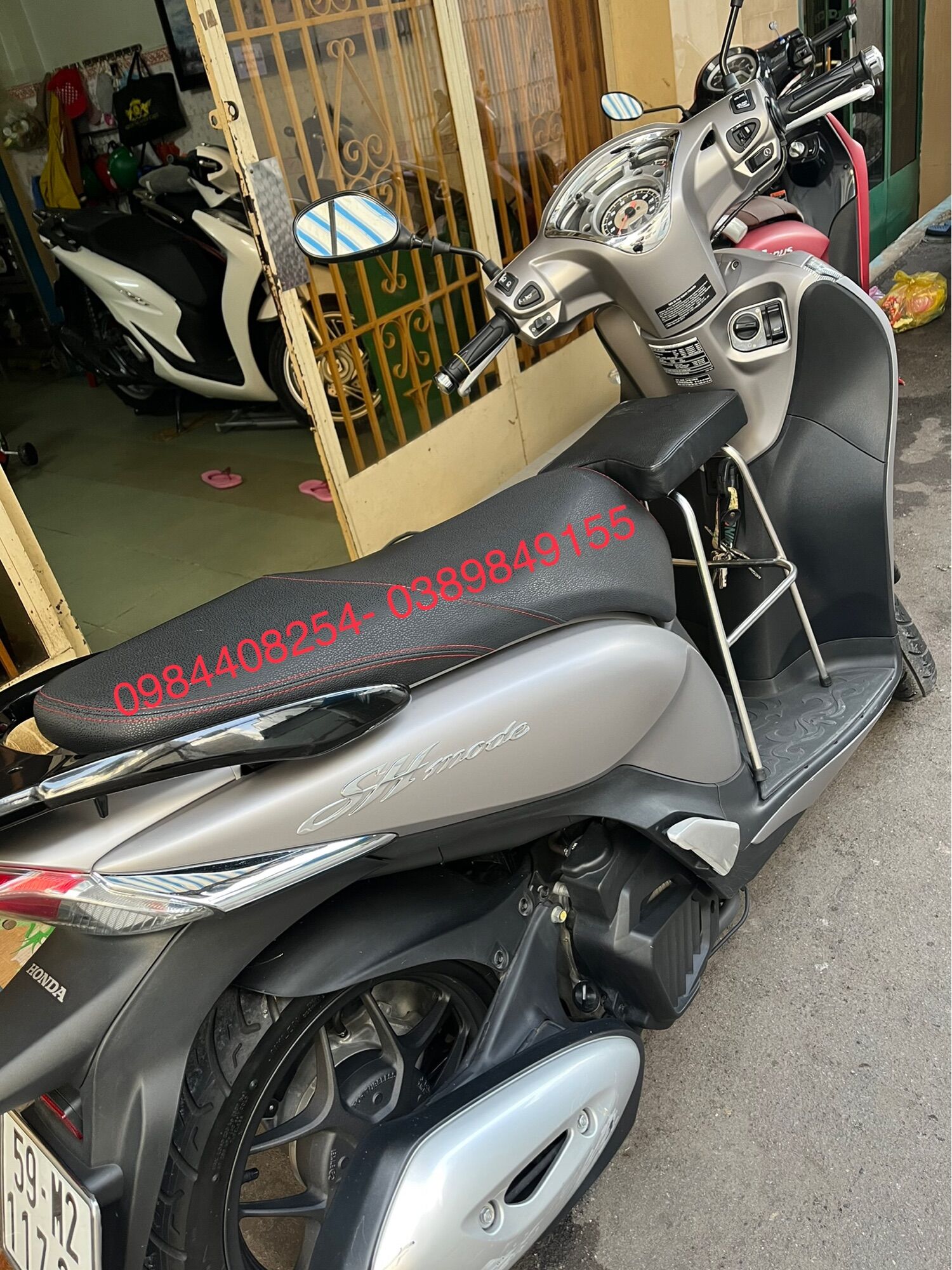 Ghế Ngồi Xe Máy Cho Bé Xe Sh Mode - Janus - Latte  (Không Dựa)