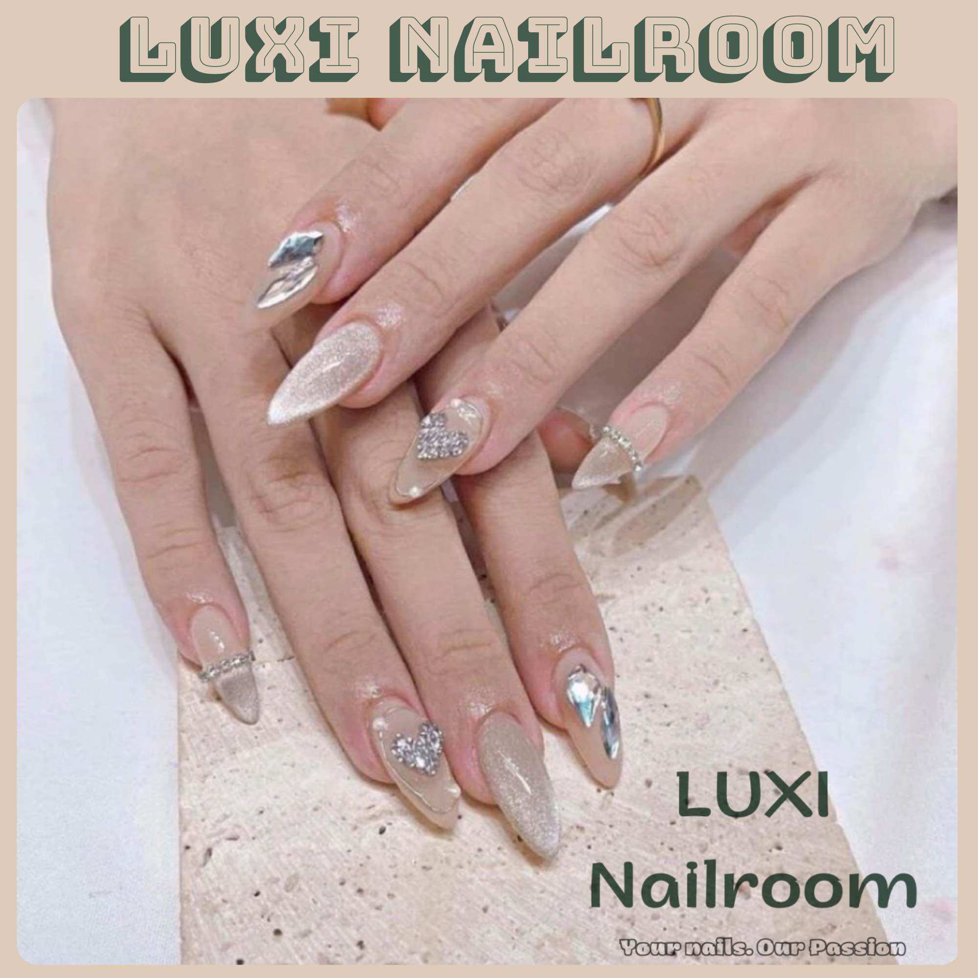 Nailbox - móng úp thiết kế thủ công mẫu thạch nâu mắt mèo đính đá charm trái tim kim loại