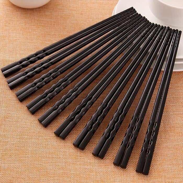Combo 5 vỉ đũa nhựa phíp đen cao cấp, đũa phíp đen đầu xoắn chống trơn cao cấp