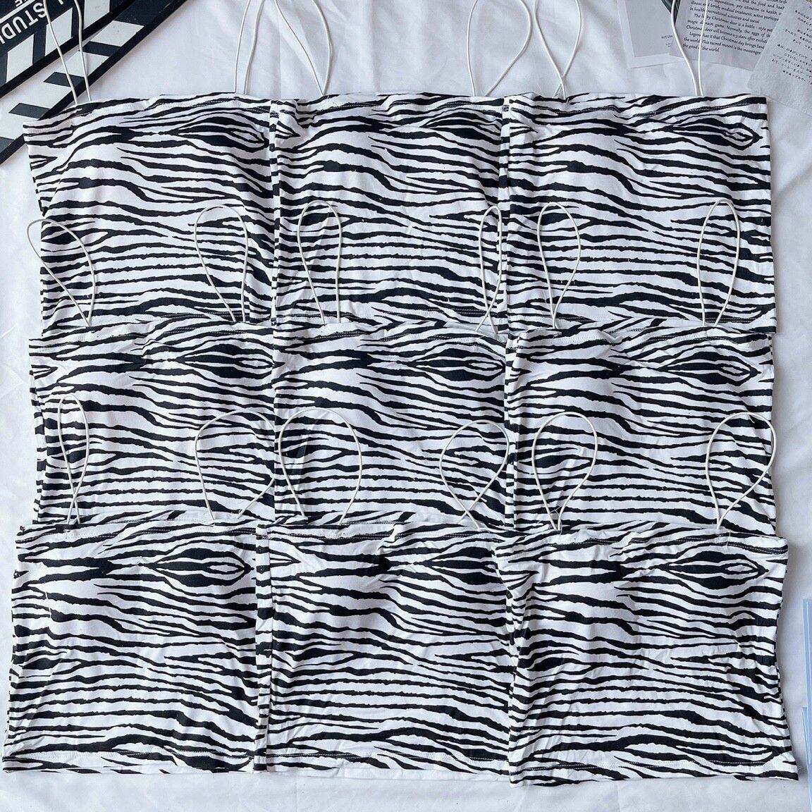[HCM]ÁO CROPTOP 2 DÂY NGỰA VẰN (CÓ MÚT NGỰC)