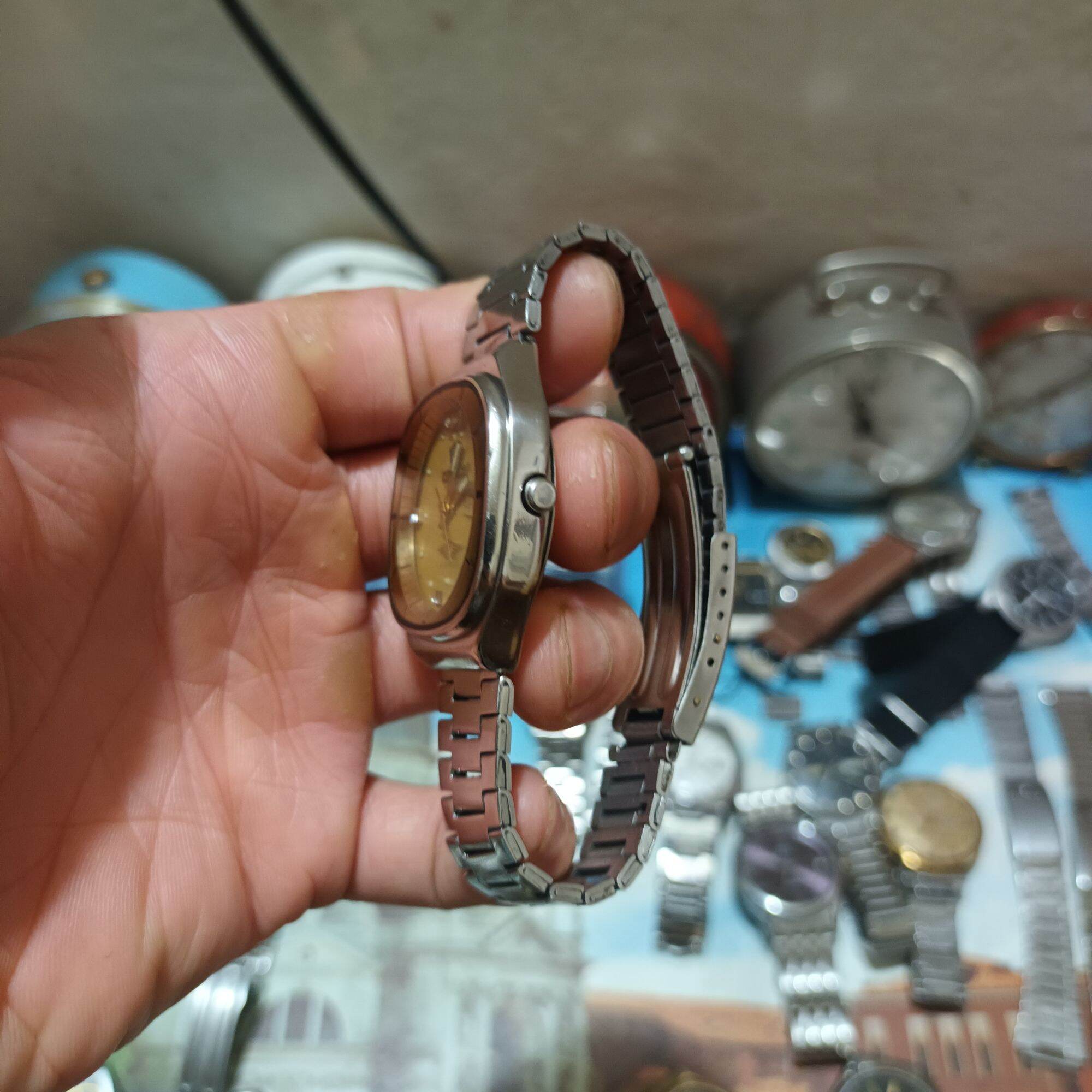 Đồng hồ Citizen automatic cổ 21 Jewels 4 hạt xoàn