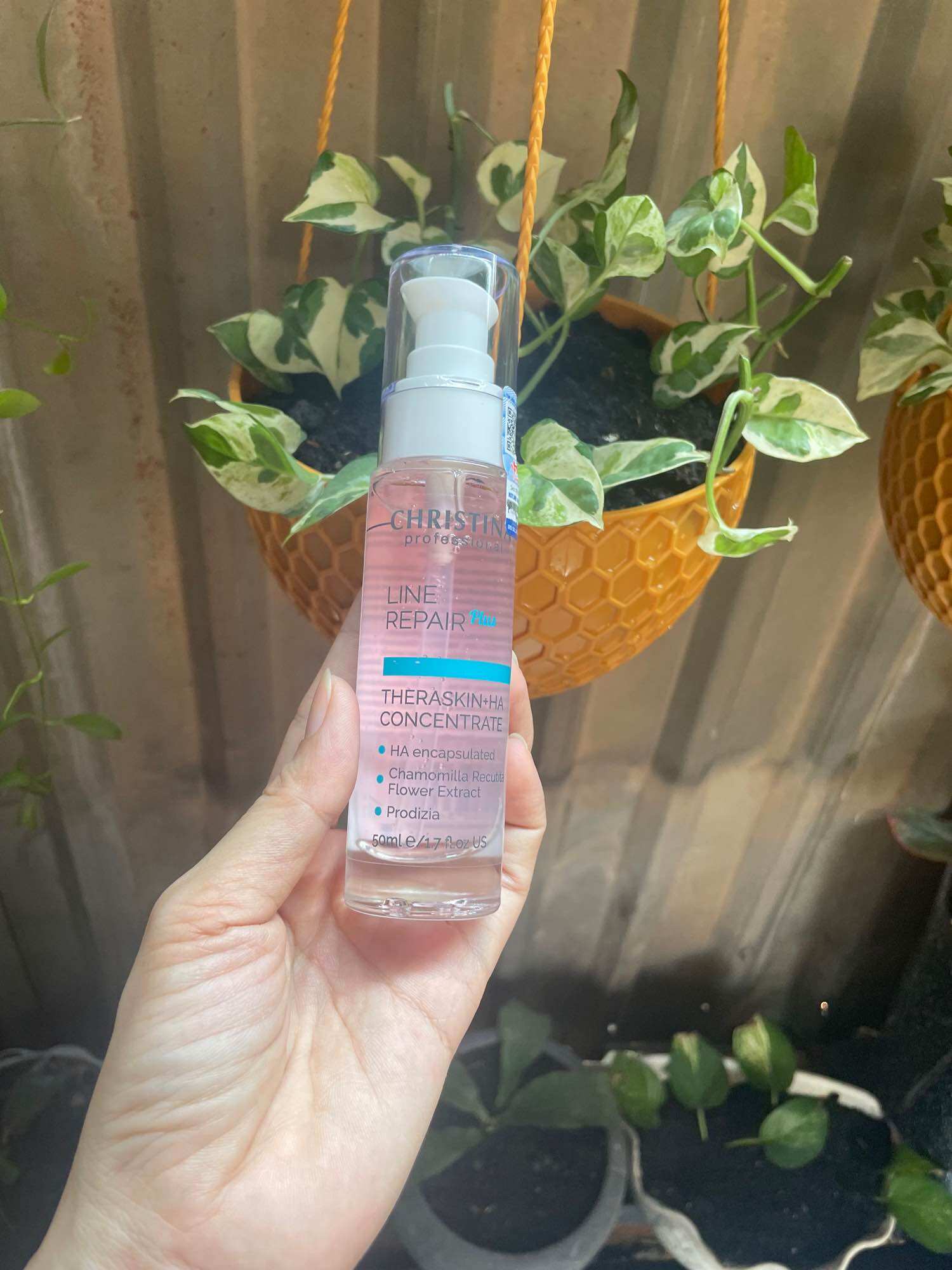 Serum cấp nước trẻ hoá da Christina Line Repair Theraskin+ HA 50ml