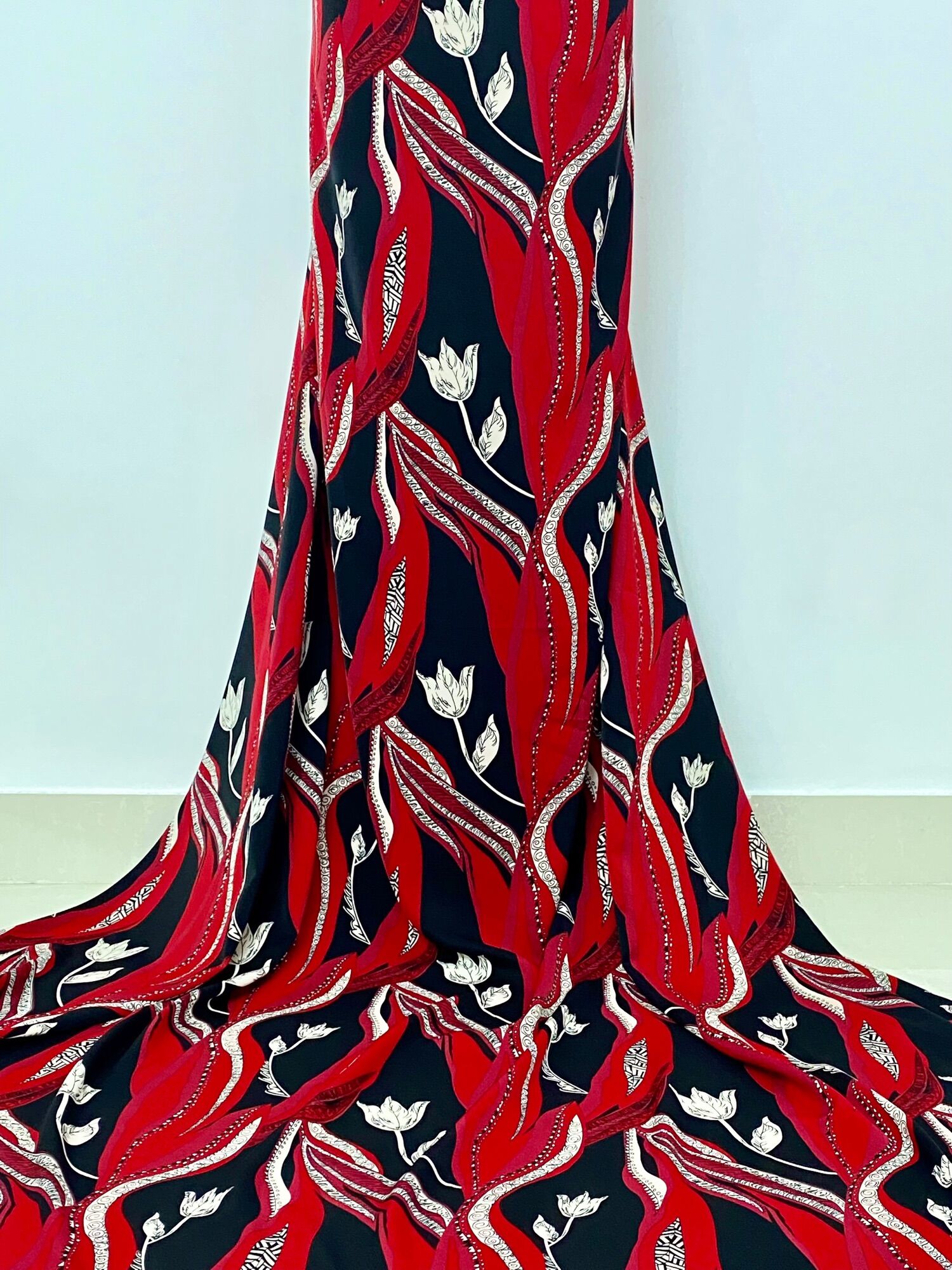 VẢI LỤA MANGO HOẠ TIẾT ĐỘC LẠ-HÀNG CÂY CẮT MÉT THEO YÊU CẦU KHỔ 1M5