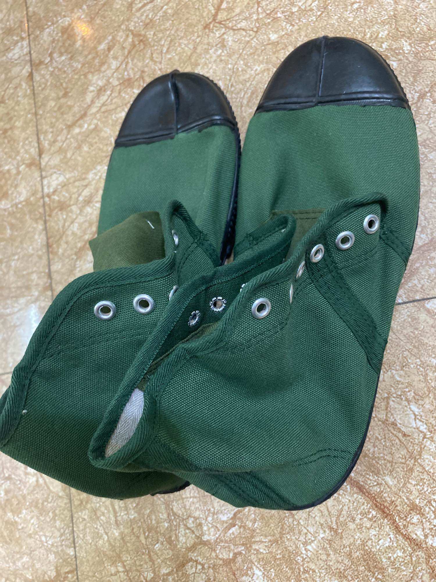 Giày vải cao cổ