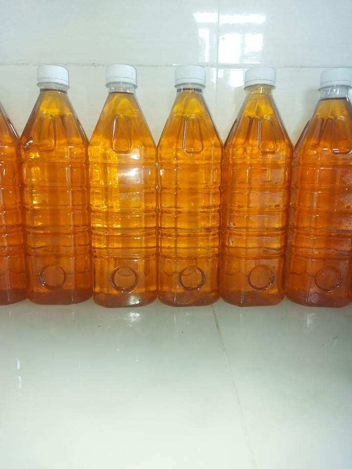 Lít nước mắm nhất cá cơm Huế (cốt cá cơm)