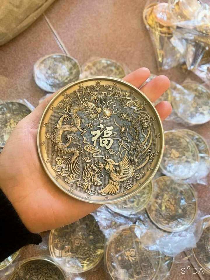 Đĩa đồng xin đài âm dương