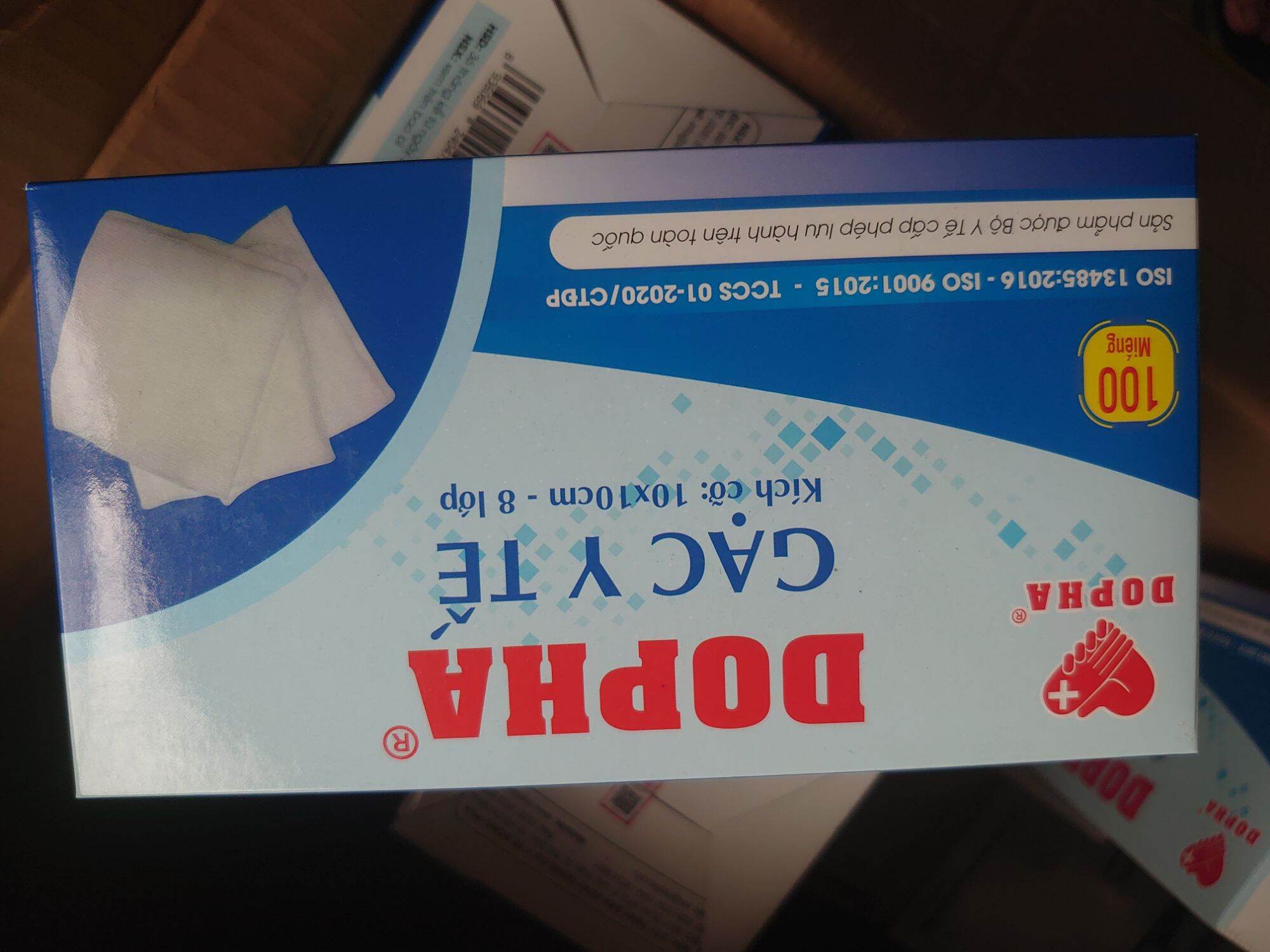 Hộp 100 miếng gạc y tế 8*9cm, 10*10cm