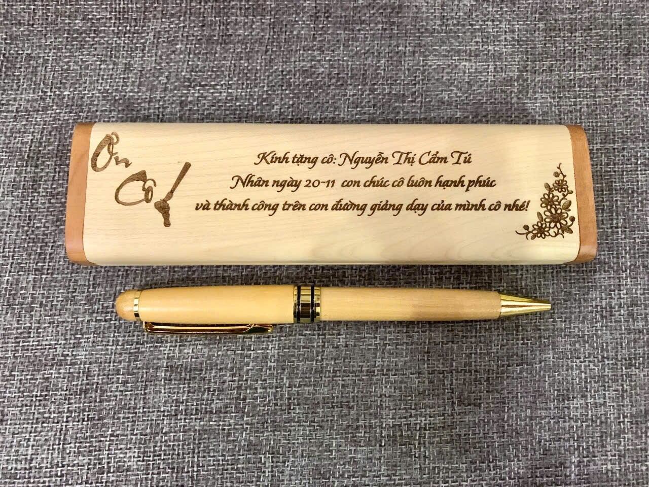 Qùa tặng Hộp bút & bút gỗ khắc hình laze