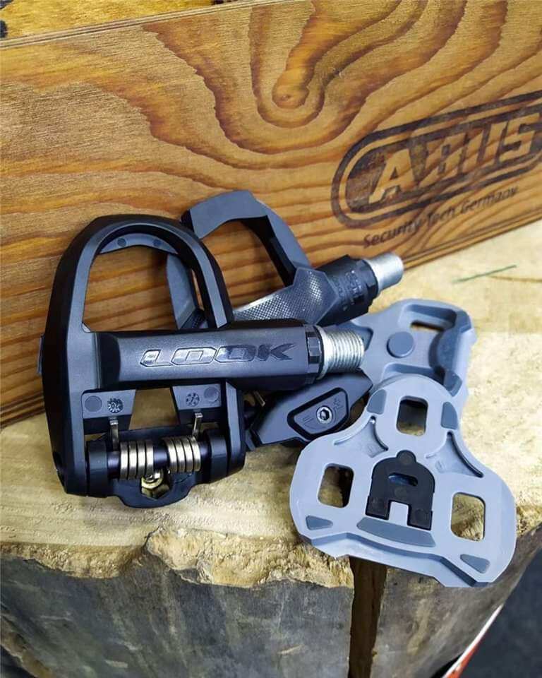 Pedal xe road Look classic 3