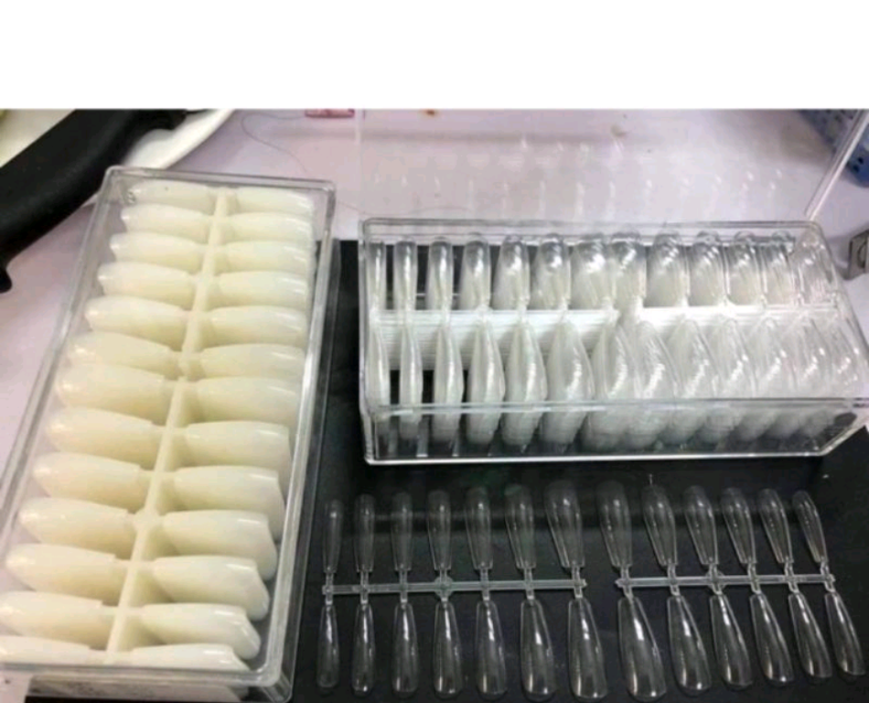 Móng úp form thang Âu Mỹ đục