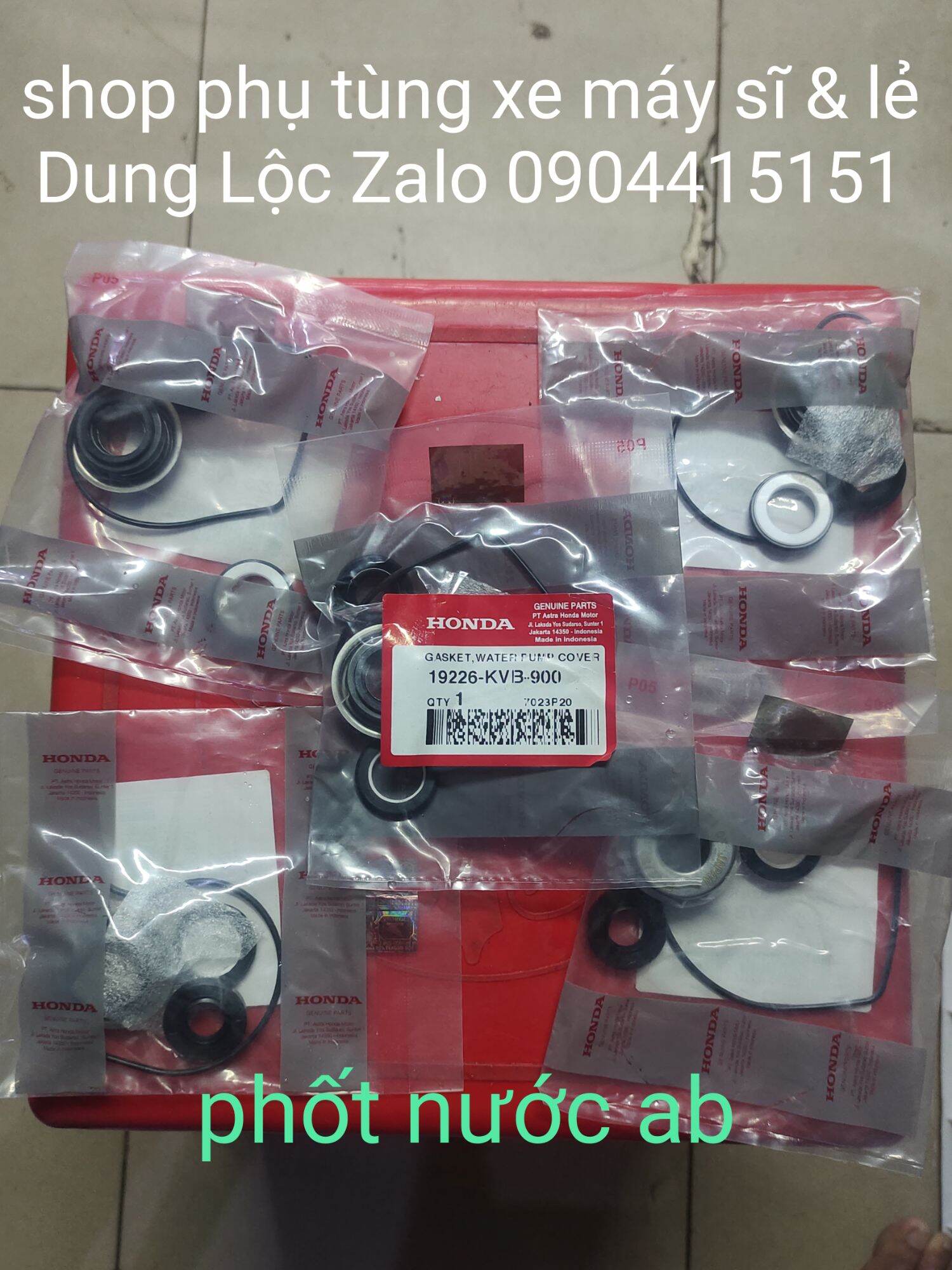 Bộ phốt bơm nước dùng cho dòng xe máy tay honda click, vison, lead 125 cc, và các dong xe airblade , hàng mới zin chính hảng honda Indonesia..