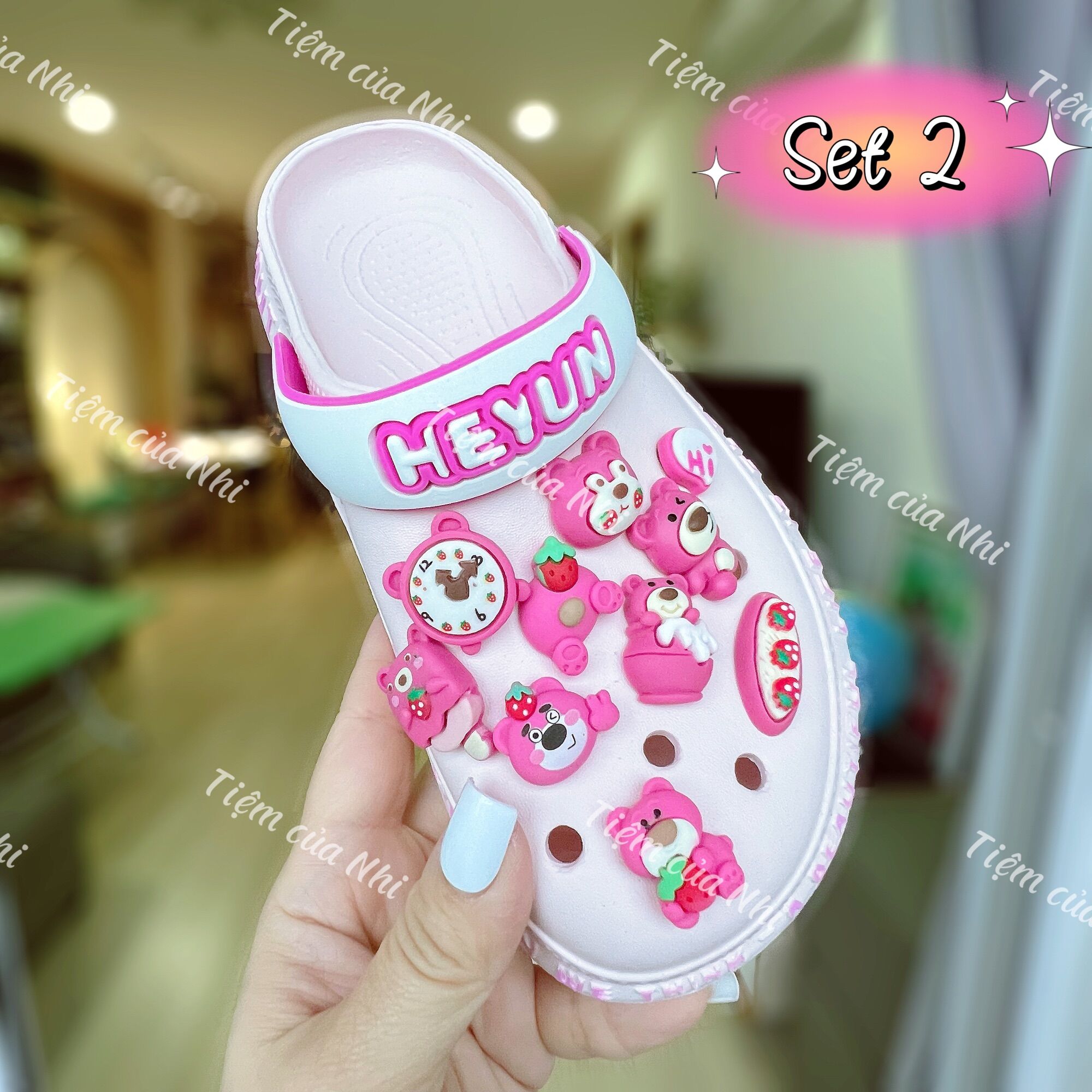 SET 20 CHARM GẤU DÂU LOTSO GẮN DÉP
