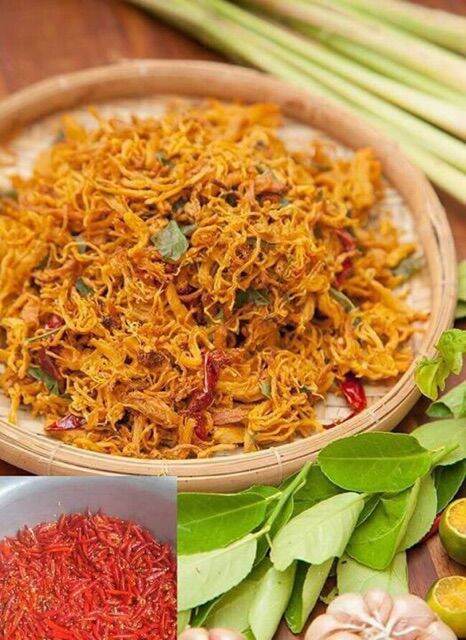 KHÔ GÀ LÁ CHANH