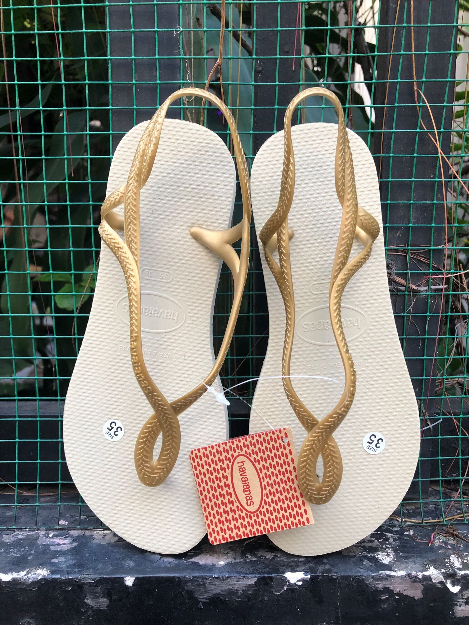 Sandal đi biển cực hot