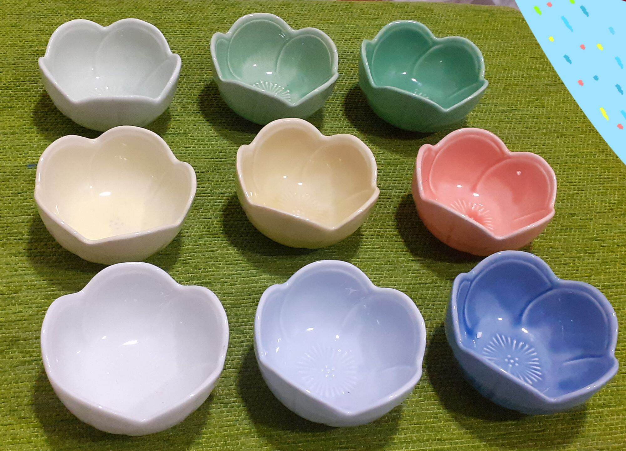 Chén gốm sứ nhỏ hình hoa 7,5cm x 4cm