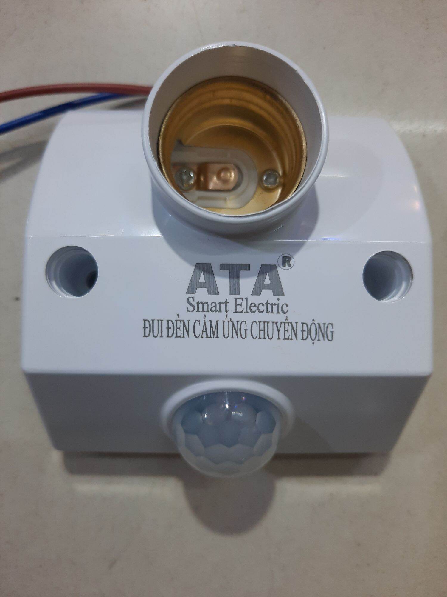 Đuôi đèn cảm ứng ATA tự động tắt mở