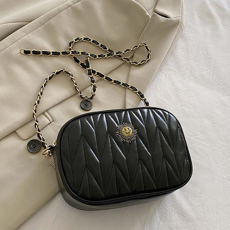 Tổng hợp các size của túi xách Chanel Classic phổ biến nhất hiện nay