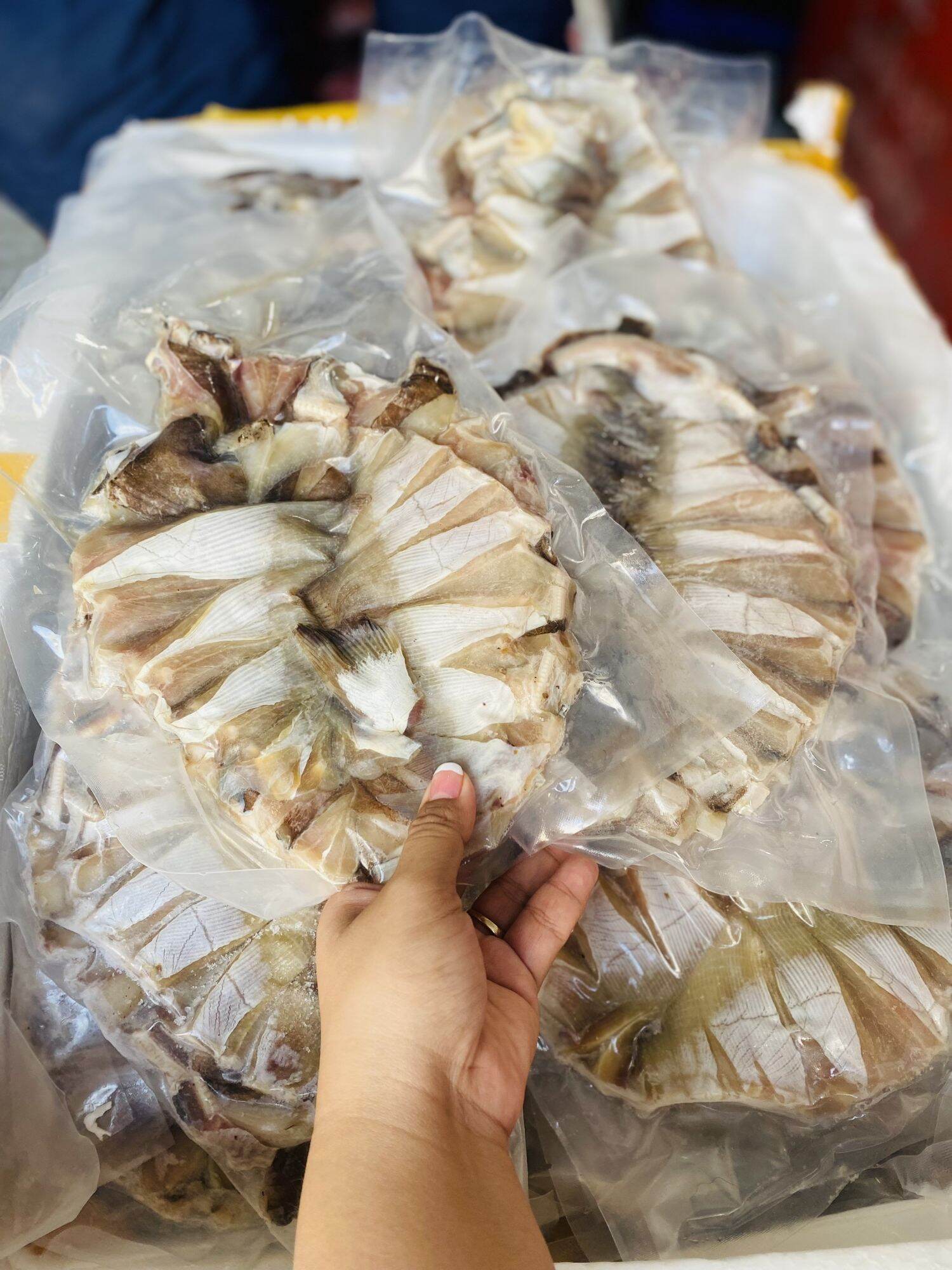 [GIAO NHANH 2H HCM] 1Kg Cá Đuối 1 Nắng