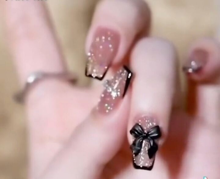 Nailbox móng úp thiết kế hoạ tiết nơ xinh