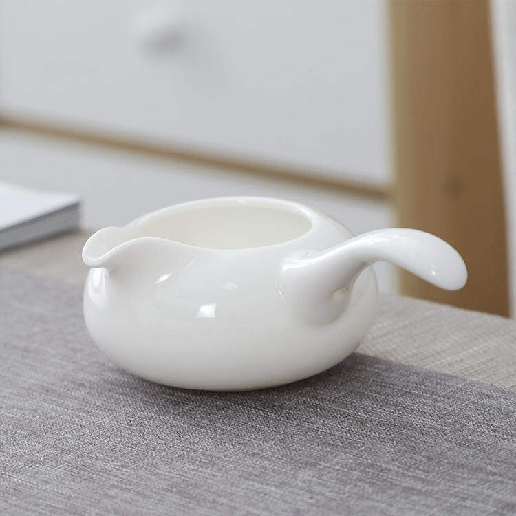 Cốc rót sứ trắng ngọc bích trắng cốc chia dụng cụ pha trà gia dụng gốm sứ dụng cụ chia trà cỡ lớn chịu nhiệt phụ kiện trà đạo pha trà
