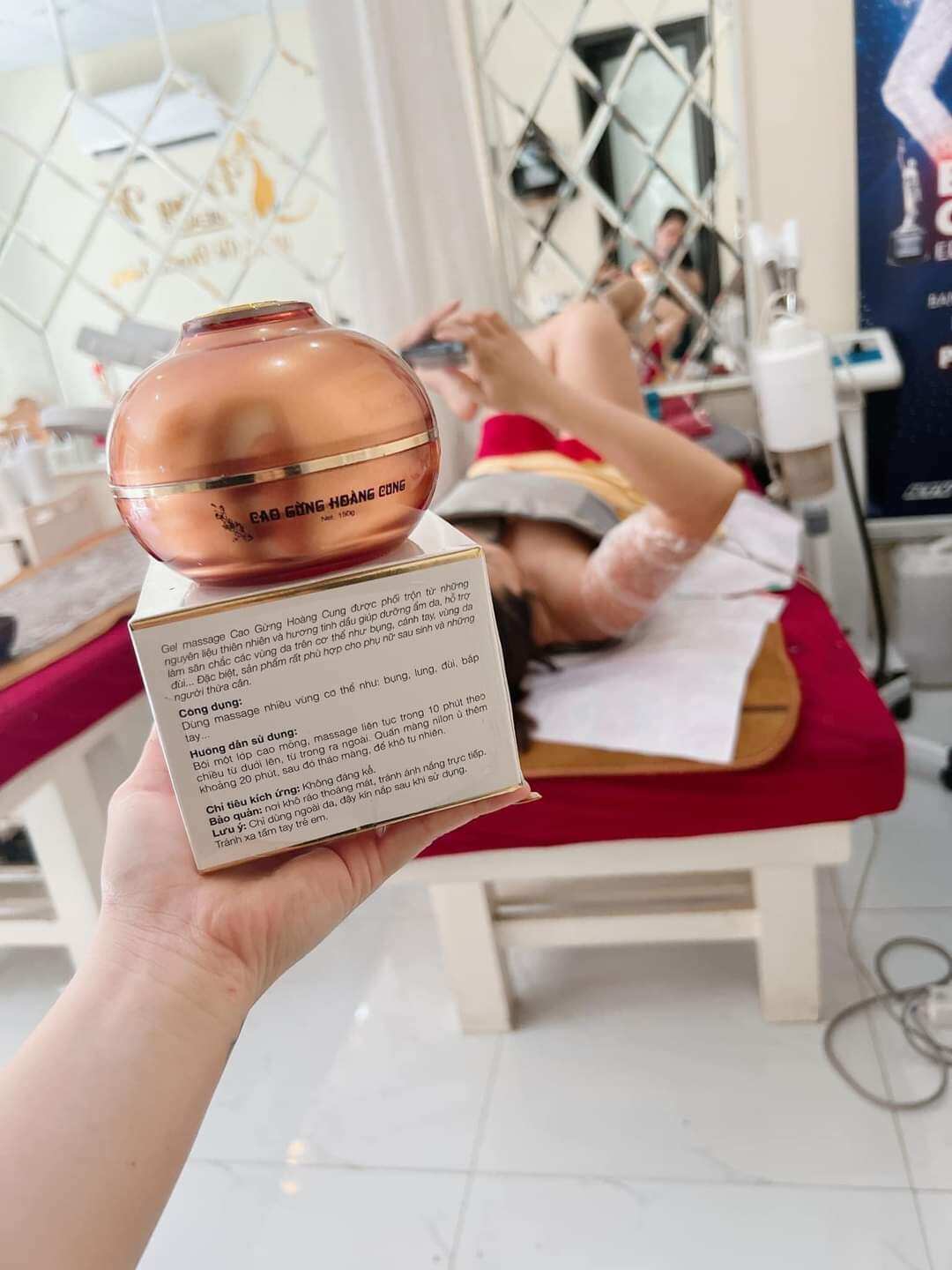 [CHÍNH HÃNG] Cao gừng tan mỡ Hoàng Cung hộp 150gr