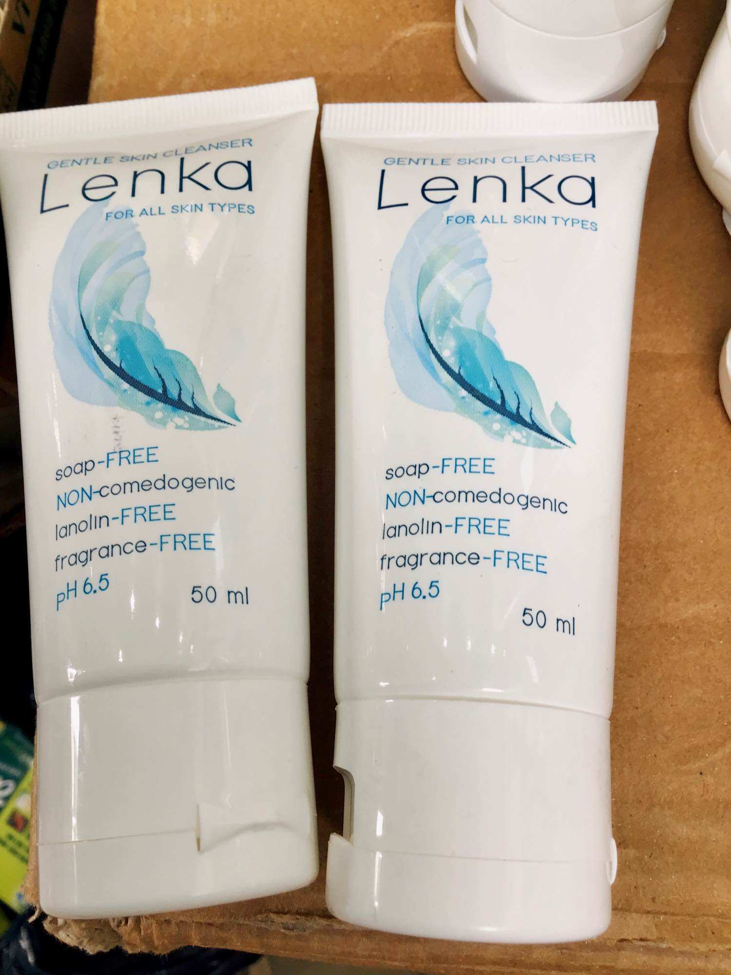 Sữa rửa mặt Lenka