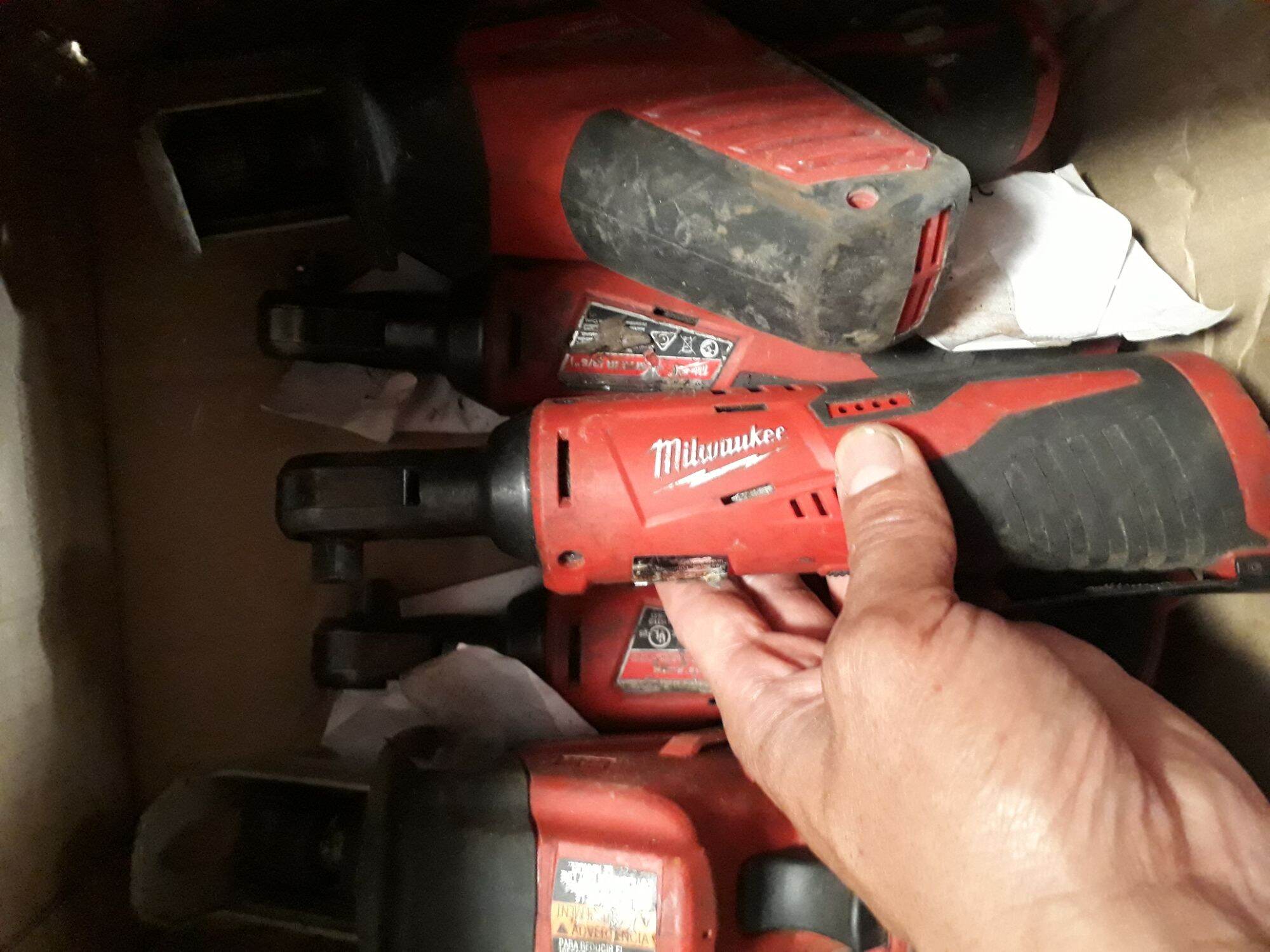 Xac bulong góc Milwaukee M12