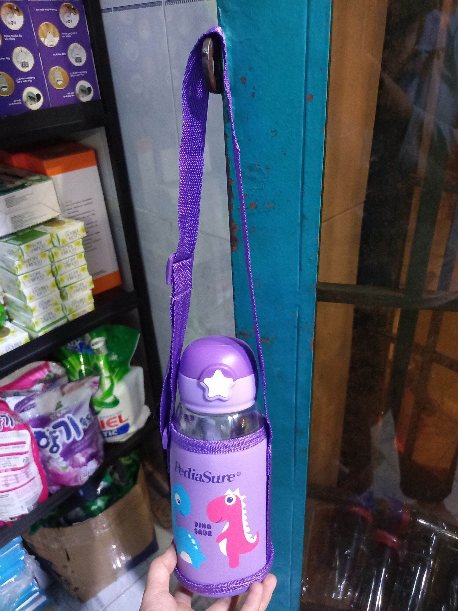 Bình nước uống có ống hút có túi để cho bé(quà tặng từ Pediasure)