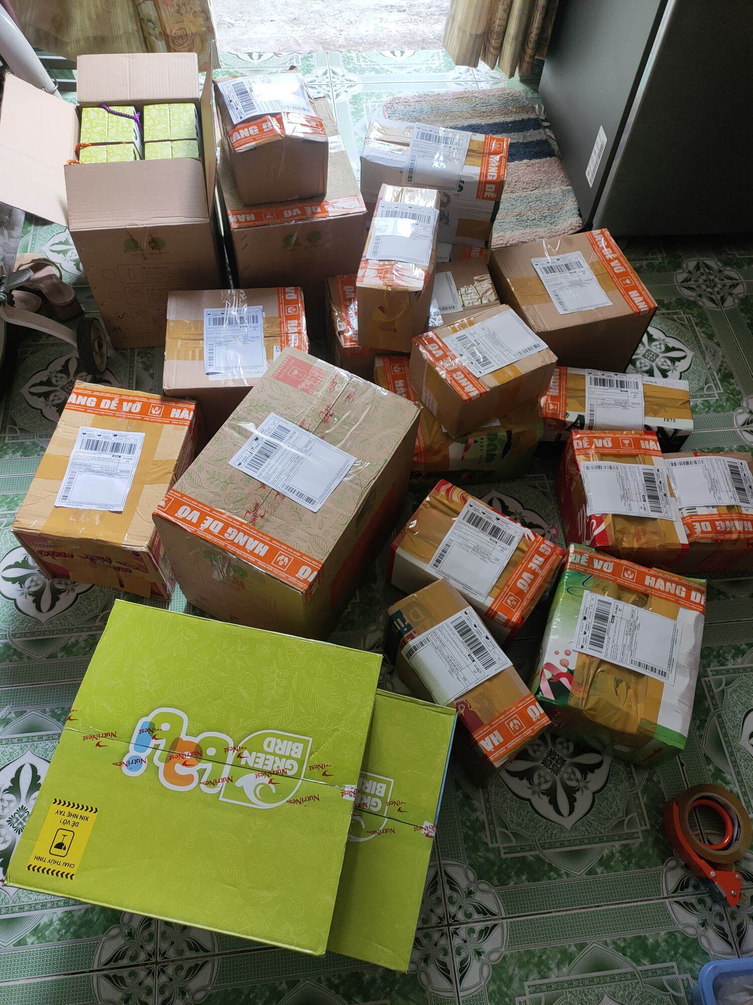 💥💥SALE (MUA 1 LỐC TẶNG 1 HŨ) YẾN GREEN BIRD VỊ DÂU