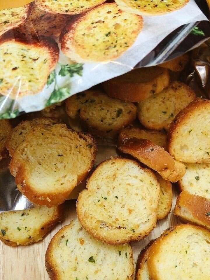 Bánh mì bơ tỏi Hàn quốc ( combo 2 goi )