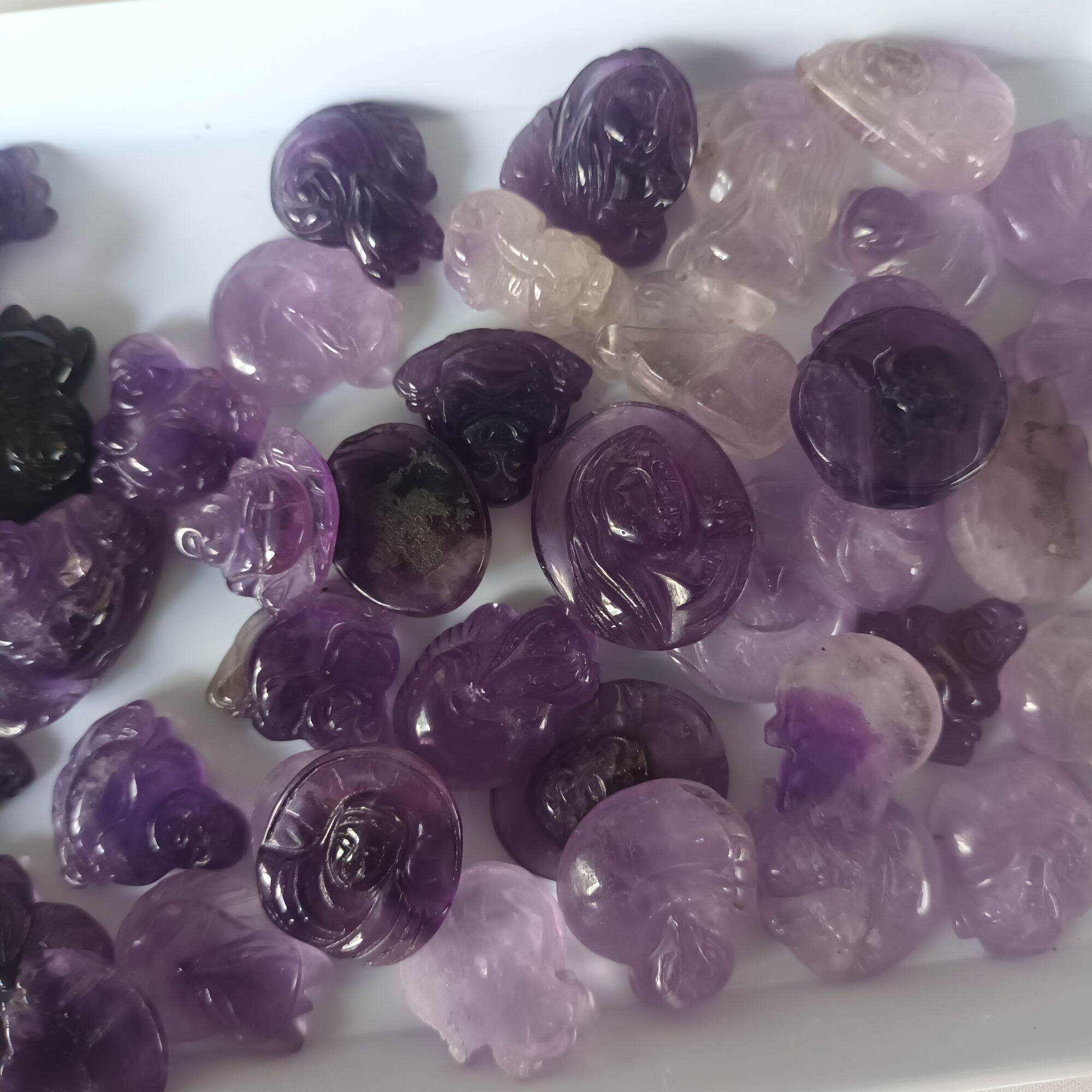 Mặt đá đức mẹ Maria thạch anh tím thiên nhiên