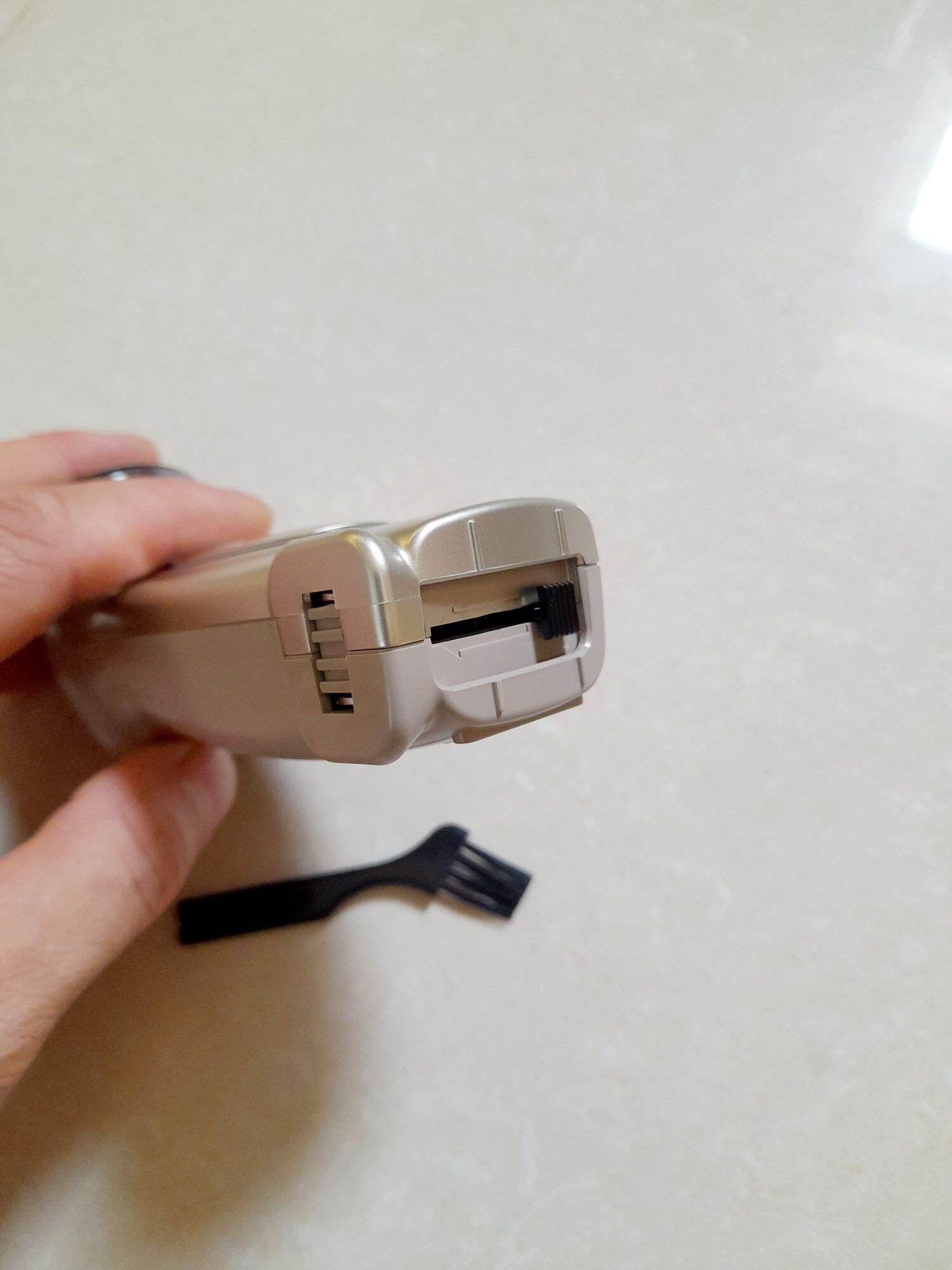 Máy cạo râu nội địa Nhật
