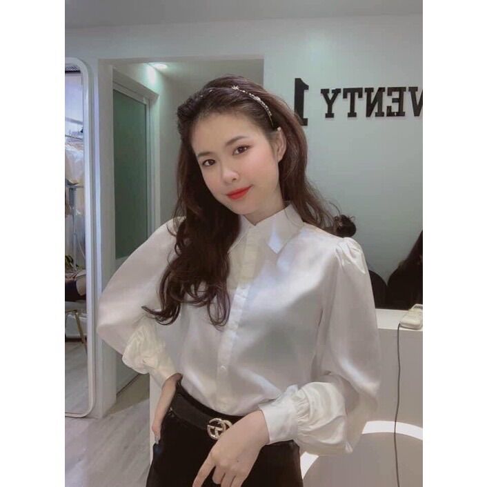 Áo sơ mi tay phồng dài và quần ống loe