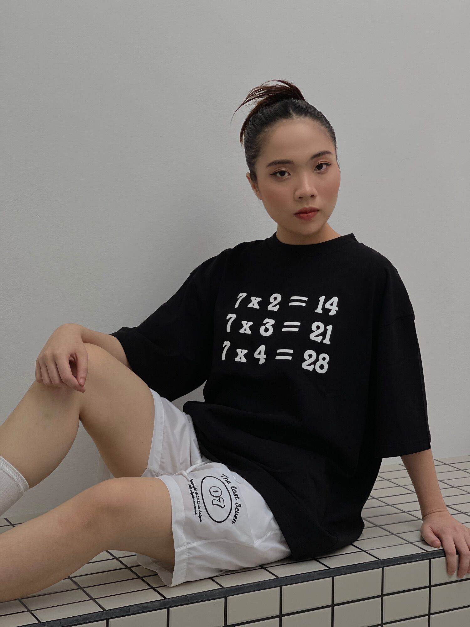 Combo áo thun Cotton và quần short dù Poly trắng