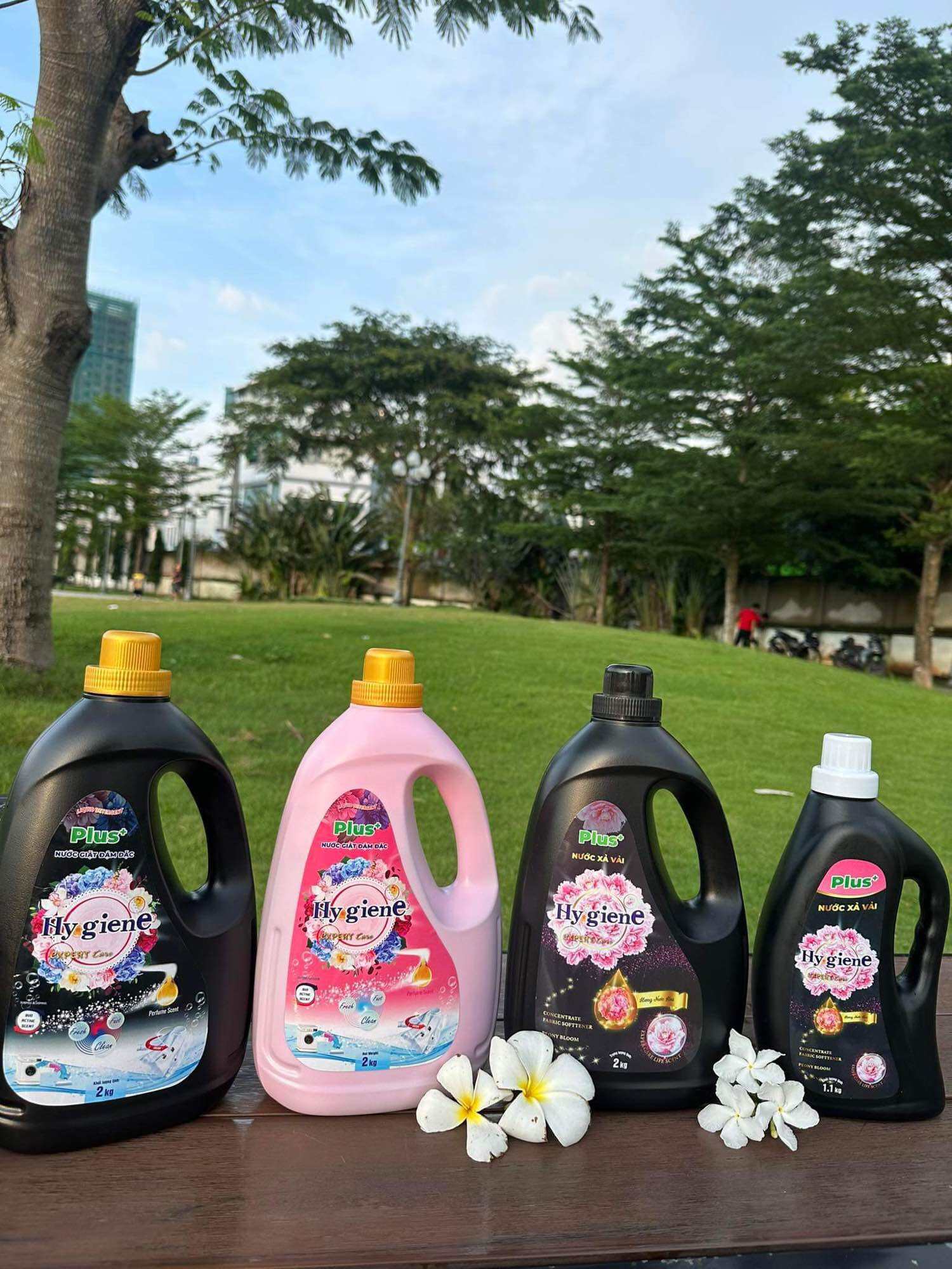 NƯỚC XẢ VẢI ĐẬM ĐẶC HYGIENE plus việt nam CAN 2 lít Siêu tiết kiệm